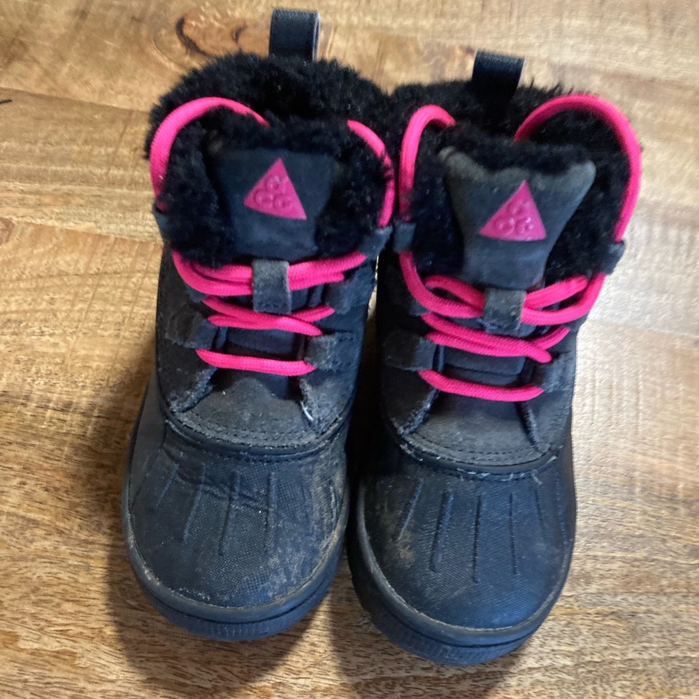 Nike boots